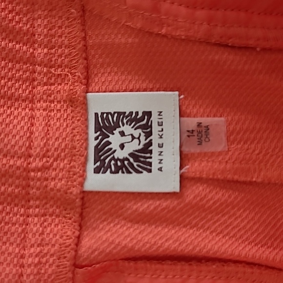 Anne Klein women's coral pink cropped pants with textured pattern size 14 - Picture 6 of 9